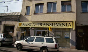 Stavba sa nachádza v najznámejšej oblasti Rumunska v Transilvánii. Berieme aj cesnak :)